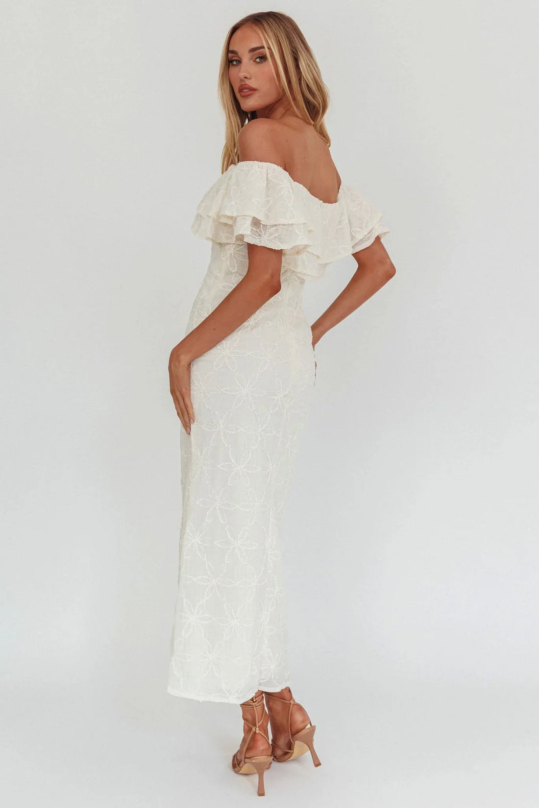 Beauty Within On-Off-Shoulder Maxi Dress Cream